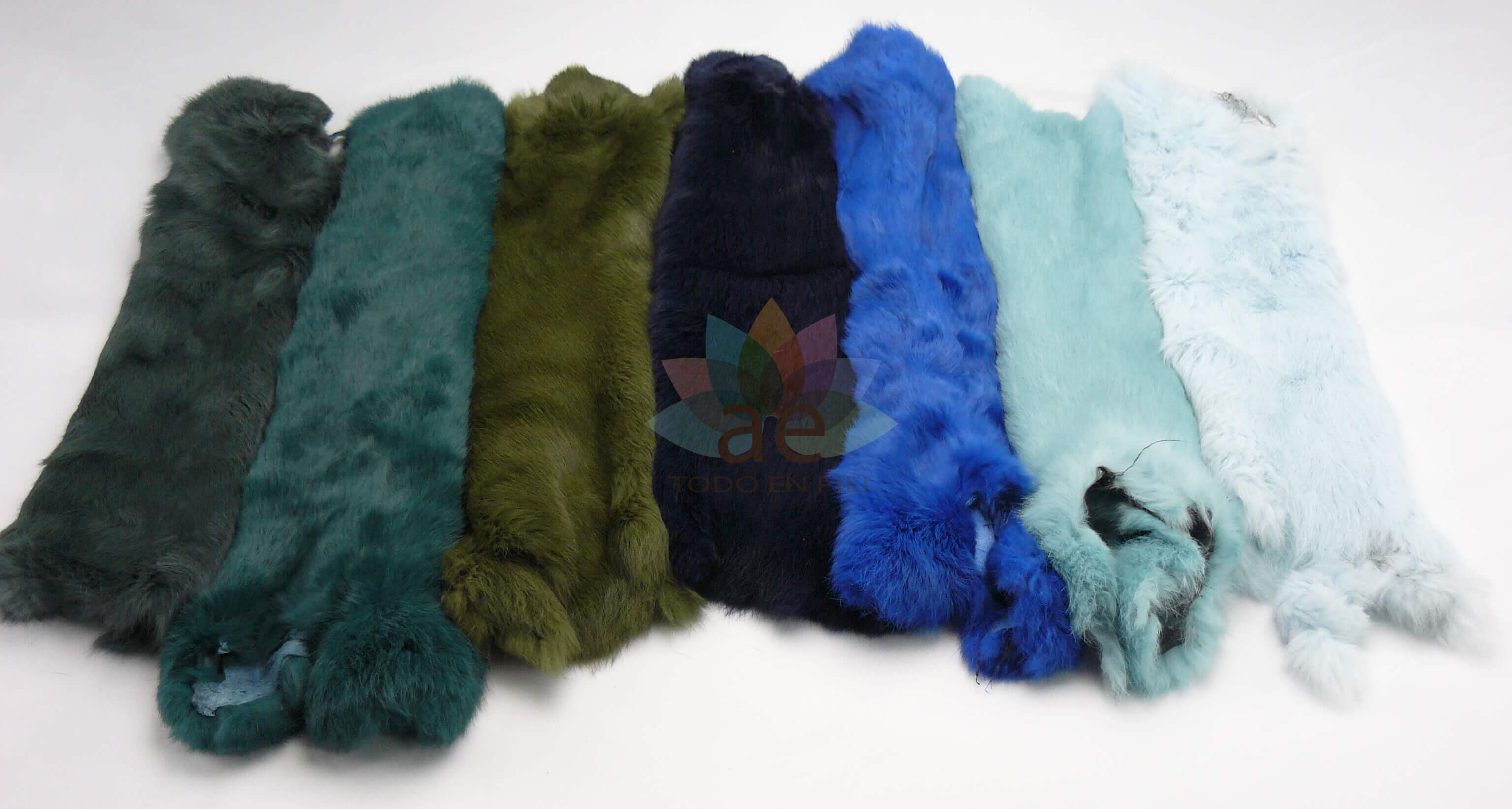 Piel de conejo teñida AE Todo en piel